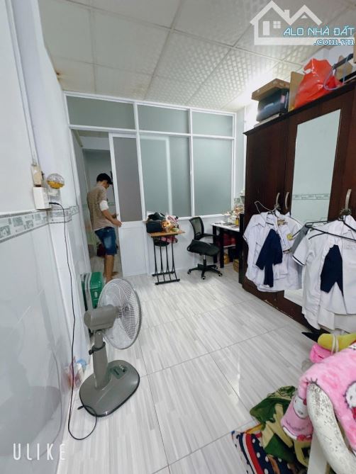 NHÀ 2 TẦNG HUỲNH TẤN PHÁT - GẦN KCX TÂN THUẬN - THÍCH HỢP CHO GIA ĐÌNH TRẺ - Q7 - 3