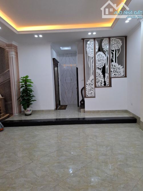 +HOA HẬU VƯƠNG THỪA VŨ  +56m 7 TẦNG THANG MY GIÁ 16.3TY - 3