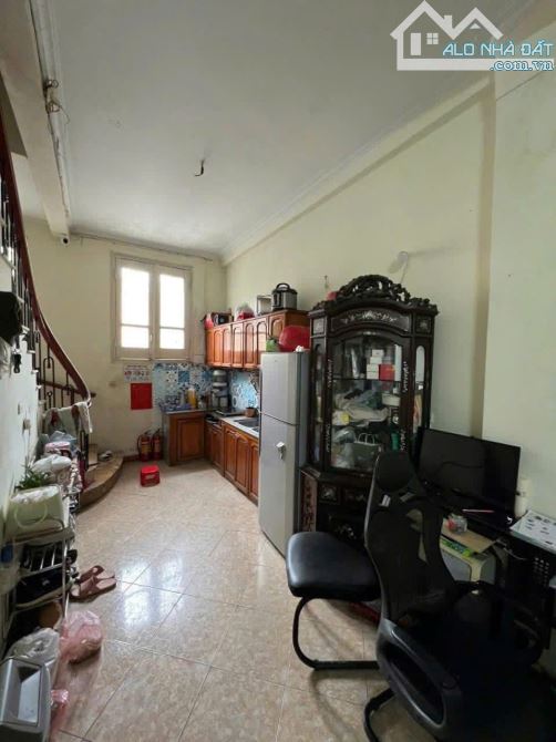 PHÁO ĐÀI LÁNG  - KINH DOANH - DT 42m2 4 tầng mặt tiền 3.7m Giá 15.8 tỷ - 3