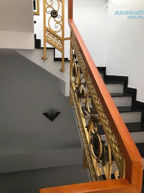 Bán nhà hẻm xe tải Tỉnh Lộ 10, Bình Tân, 70m² - 4x17.5 - 4 tầng, nở hậu, chỉ  nhỉnh 6 tỷ - 3
