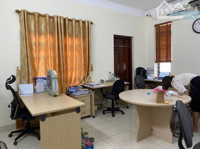 Cho thuê nhà 3 tầng Nguyễn Quý Tân, Liên Bảo, Vĩnh Yên. - 3