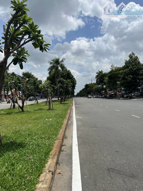 Bán gấp nhà MTKD đường Vành Đai Trong khu Tên Lửa 6x20m 4.5 tấm giá 29 tỷ ( giá tốt ) - 3