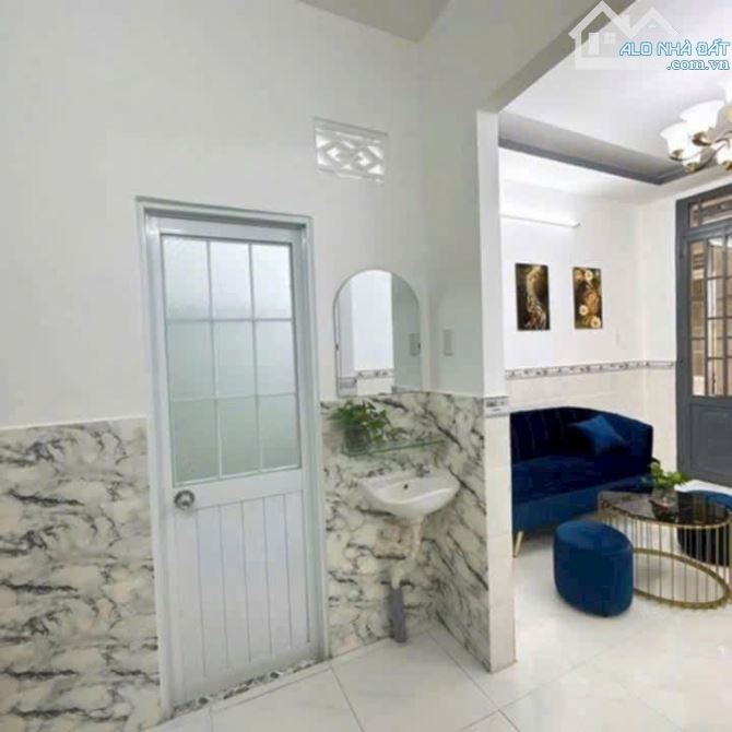 Nhà Mới 1 Lầu 4 x 8m , 2 Phòng Ngủ, Full Nội Thất. Đường Xe Hơi Tới Nhà. Sổ Hồng Sẵn - 3