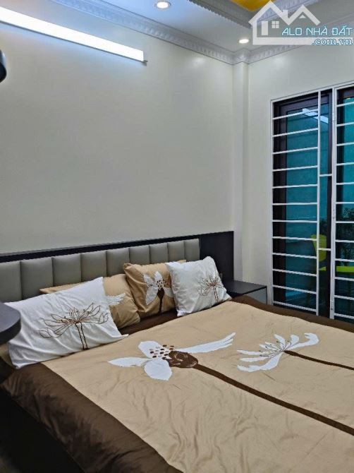 BÁN NHÀ ĐẸP DÂN XÂY_ VŨ ĐỨC THẬN 42M, 3T GIÁ NHỈNH 5 TỶ, FUll NỘI THẤT.   📍Vị trí đẹp - 3