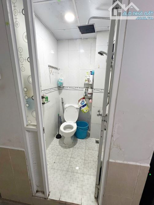 Nhà 2 tầng hẻm thông gần mặt tiền Nguyễn Duy P9Q8 - 3