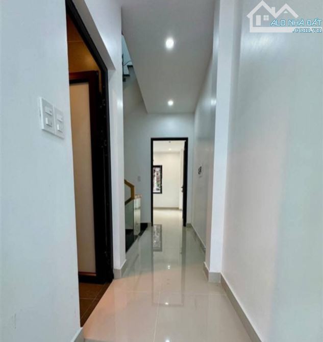 Bán nhà Dư Hàng, Trần Nguyên Hãn, Lê Chân, Hải Phòng. 3 tầng, 59m2, 3,3 tỷ. Ngang 3,5m, d2 - 3