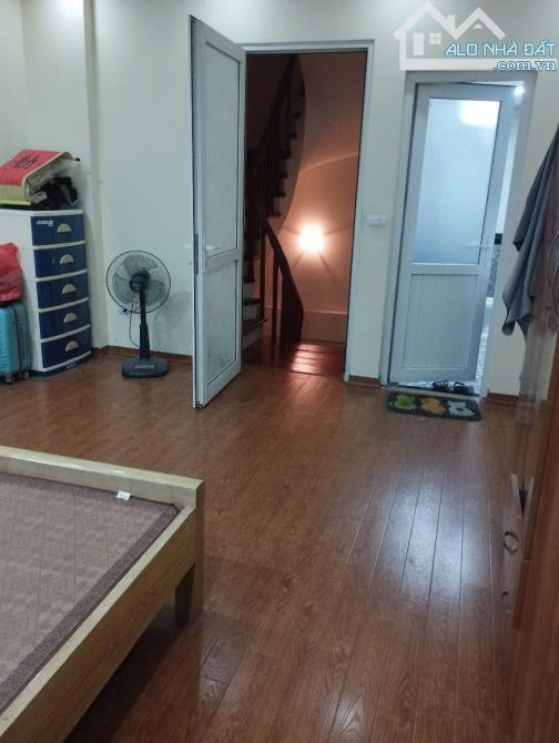 BÁN NHÀ YÊN SỞ - HOÀNG MAI - 31M2, 5 TẦNG, 6.3 TỶ - 10M RA OTO TRÁNH, 60M RA VÀNH ĐAI 3, H - 3