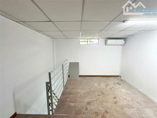 BÁN ĐẤT TẶNG NHÀ MẶT TIỀN - TRẦN BÁ GIAO P5 GV- N5 x 17m,VUÔNG- GẦN SÔNG VÀM THUẬT- 10 TỶ - 3