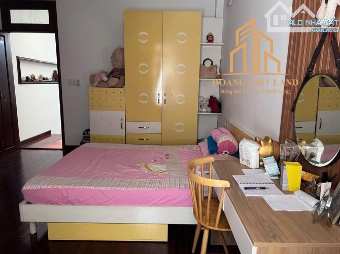 BÁN NHÀ 3 MÊ MẶT TIỀN LÊ ĐẠI HÀNH. DT: 4,2 x 18M. GIÁ: 8 TỶ 990 TRIỆU - 3