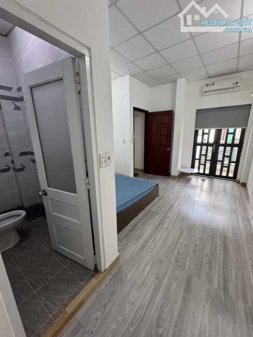 BÁN NHÀ NGAY HỒNG BÀNG - QUẬN 6 - HẺM XE HƠI 4M THÔNG - NHÀ MỚI - 41M2 - 2 TẦNG - 3.X TỶ - 3
