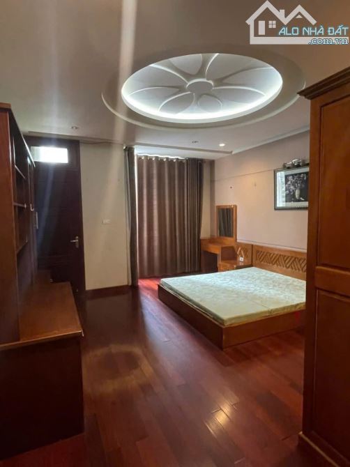 CHO THUÊ NHÀ 4 TẦNG NGUYỄN VĂN LỘC GIÁ 27 TRIỆU, KINH DOANH VP - 3