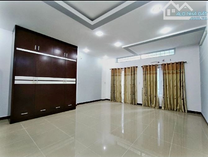 Bán nhà Phùng Tá Chu giáp Quận 6, hẻm xe hơi thông ( 7 X 10 ) sổ vuông đẹp giá chỉ 5,85t. - 3