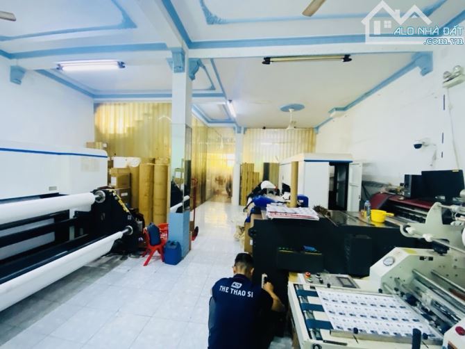 Mặt tiền Quách Đình Bảo- Phú Thạnh- DT 8x18m(144m2)x 4 tầng- chỉ 2x Tỷ - 3