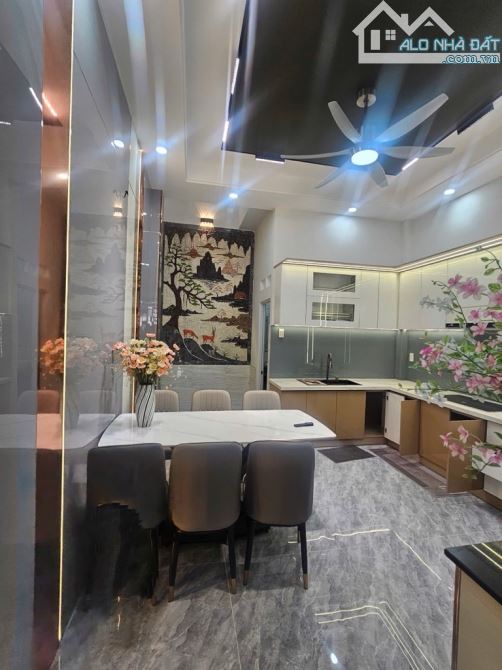 HXH Phan Huy Ích - Gần Emart - 4 Tầng 72m² - Giá 8.2 tỷ - 3