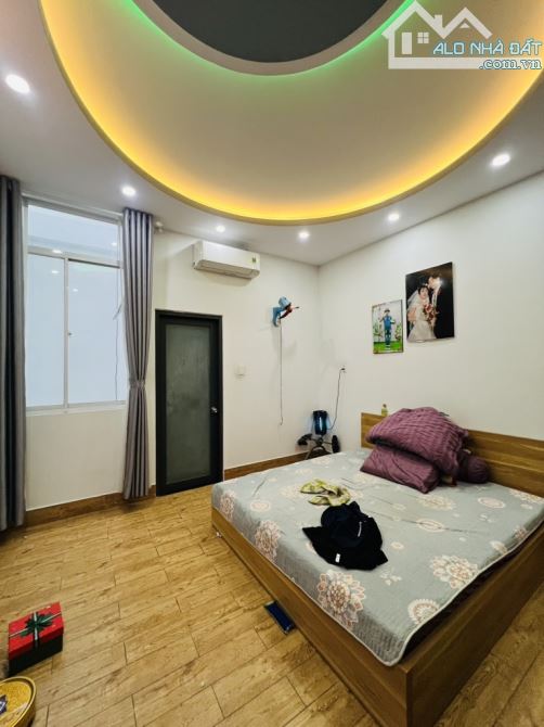 NGAY HƯƠNG LỘ 2 - BÌNH TÂN - HẺM XE TẢI - 64M2 - 4 TẬNG - TẶNG FULL NỘI THẤT - 6 TỶ TL - 3