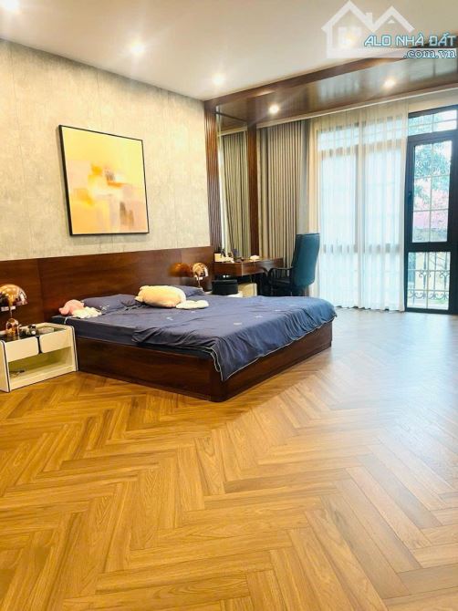 Mặt phố Phùng Hưng gần phố Phan Đình Phùng, 202m2, 5 tầng, mt 10m, 139 tỷ cực VIP - 3