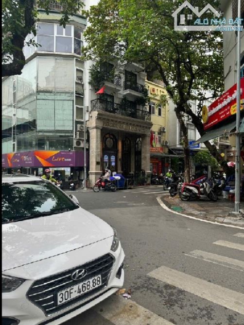 Mặt Phố Hàng Phèn/ 54 Tỷ /79 M2/ 3 Tầng - 3