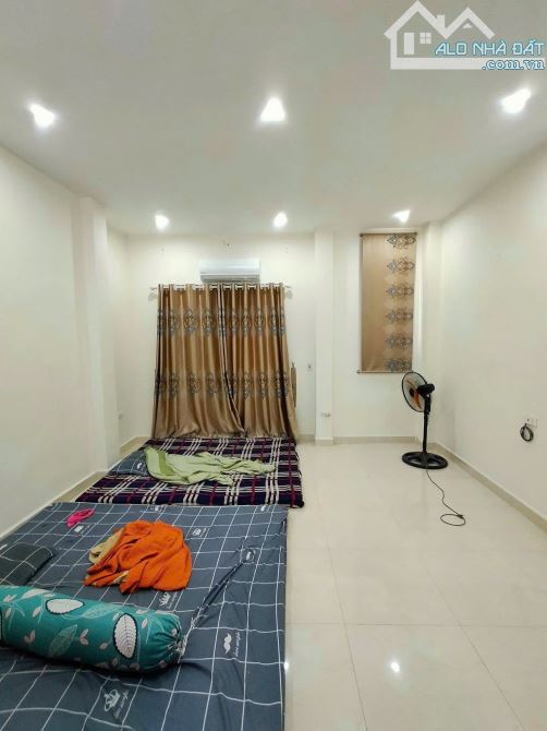 HÀNG HIẾM - ĐỐNG ĐA - 30m2 - 6 TỶ - 3
