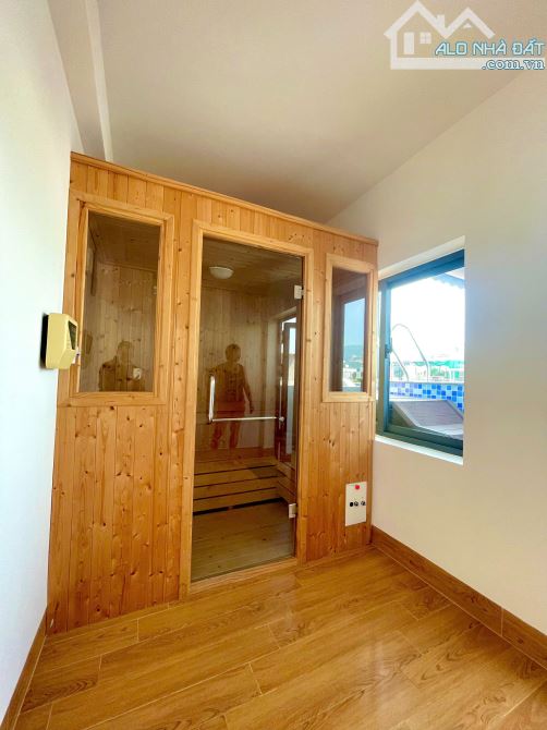 Bán nhà 3 tầng có hồ bơi mini đường số 10 KĐT Hà Quang 2, Nha Trang. DT 80m2 giá 7,15 tỷ - 4