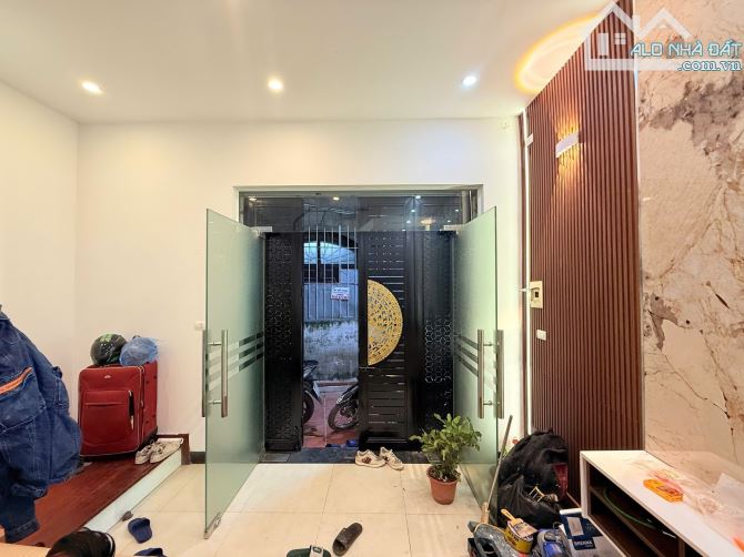 Bán nhà 5 tầng Mễ Trì, Gần ĐL Thăng Long, Đồng Me, Phạm Hùng, Nam Từ Liêm. Giá : 8,8 Tỷ - 4