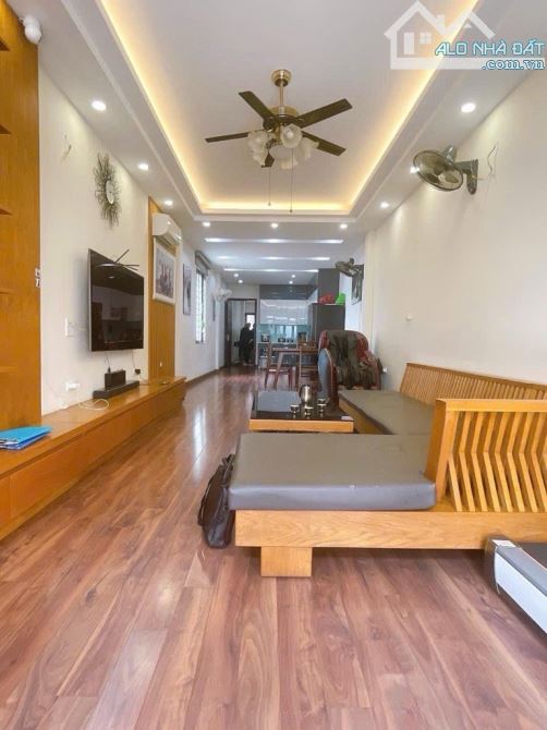 BÁN NHÀ RIÊNG 90,8M 7TẦNG TẠI LA THÀNH ĐỐNG ĐA HÀ NỘI - 4