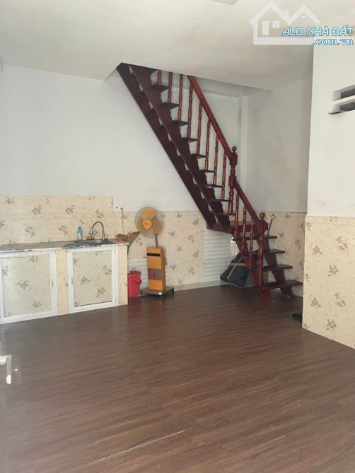 DƯƠNG BÁ TRẠC P1,Q8 - 47m2 (4.4m ❌ 10.6m)- NGAY CẦU NGUYỄN VĂN CỪ - DT 11TR/THÁNG - 4.9 TỶ - 4