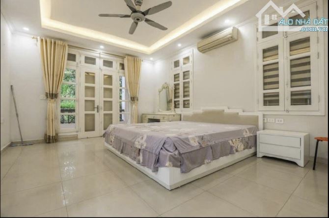 Bán Biệt thự vip Ciputra, Tây Hồ Mặt đường đôi trung tâm 230m2, 3 tầng, mt 10m, 60 tỷ - 4