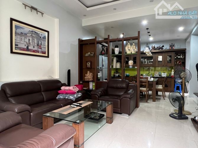 Phố Trung Kính To, 122m2 2 Thoáng, MT 5.7m 4 Tầng, Đường 10m, Vỉa Hè, Ở & Văn Phòng - 4