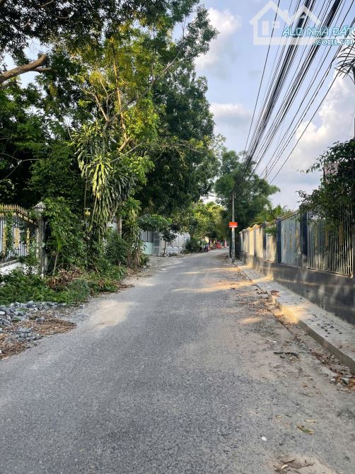 Cần bán Đất Định Hòa mặt tiền Dx062 nhựa thông. Diện tích: 3716m2 có 1000m thổ cư - 4
