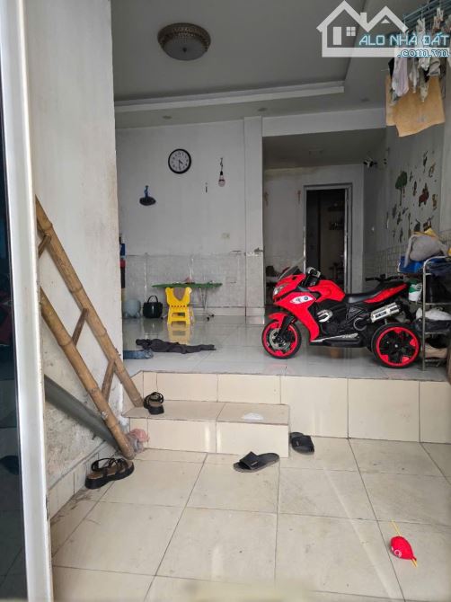 Ngay ngã tư Tố Hữu Vạn Phúc, 50m Đất sẵn nhà C4, 20m ra ô tô tránh. Giá hơn 5 tỷ - 4