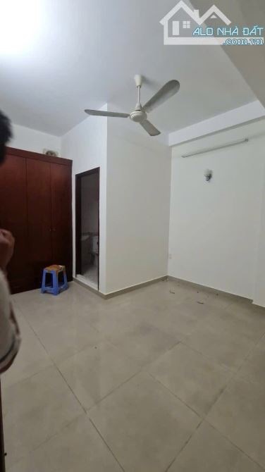 Cho thuê nhà mặt tiền Tên Lửa, bình tân, 10x20m, 45 triệu, đoạn mới làm - 4