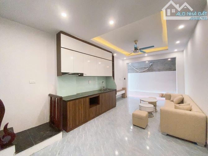 Văn Phú Văn La 6 tầng thang máy, phân lô ô tô đỗ 10 cái. Giá chào 10tỷ 200 - 4