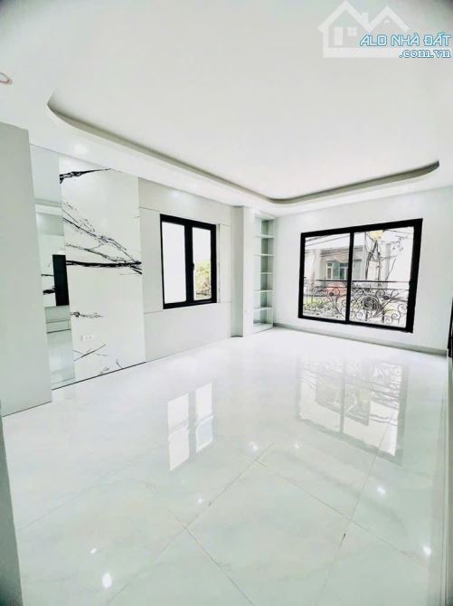 SIÊU PHẨM LÔ GÓC – Ô TÔ VÀO NHÀ – KINH DOANH ĐỈNH – ĐỊNH CÔNG THƯỢNG - 4