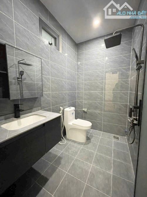 Nhà cấp 4 ngay ngã tư bến cá SHR chỉ 400tr - 4
