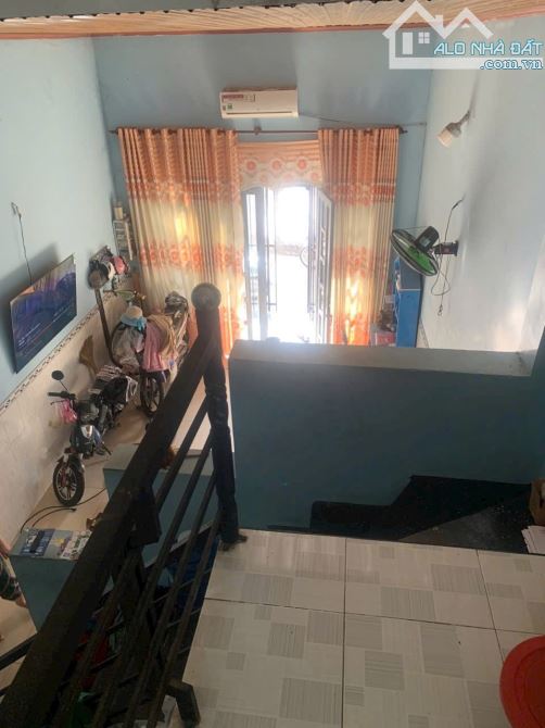 CHỦ GỞI BÁN NHÀ GÁC LỬNG (DT: 52M2) SỔ RIÊNG THỔ CƯ 100% NGAY UBND P. TÂN VẠN. GIÁ 1,5 TỶ - 4