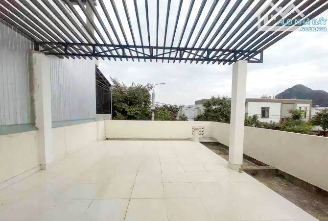 BIỂN SƠN THỦY, NHÀ 2 TẦNG ,DT KHỦNG 200M2 ĐƯỜNG THỔ SƠN 2,  ĐÀ NẴNG  HƠN 6TY. - 4