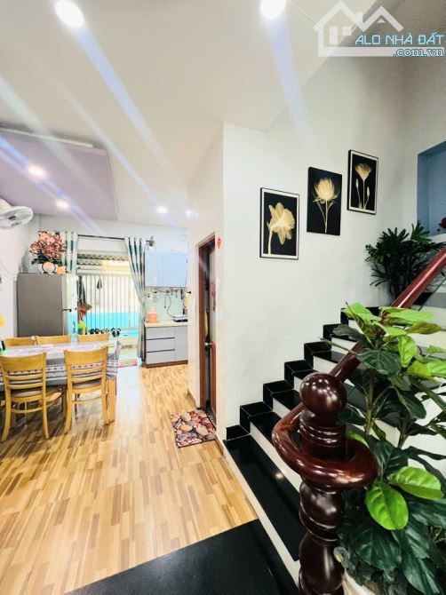Chỉ 5.15 tỷ - Nhà mới 3 tầng - 80m2 - 5x16 - Mặt tiền khu phân lô ngay Vòng Xoay An Lạc - - 4