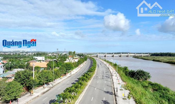 MẶT TIỀN HOÀNG SA QUẢNG NGÃI CÓ 3 LÔ LIỀN KỀ - 4