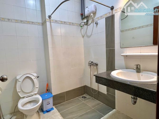 Cho thuê Biệt thự Mỹ Kim, 200m2, 3 lầu, đối diện công viên Hồ bán nguyệt, Quận 7 - 4