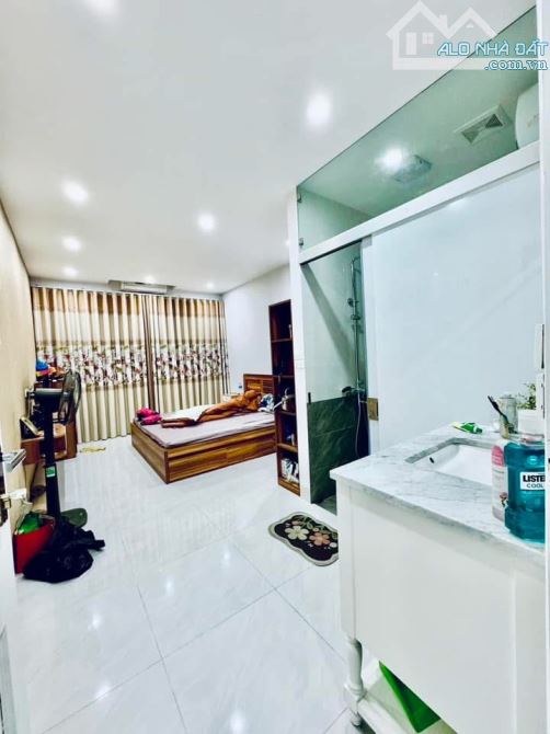 Hoa khôi cực hiếm - vip Tôn Đức Thắng, view hồ, thang máy, ô tô đỗ cửa, tặng full nội thất - 4