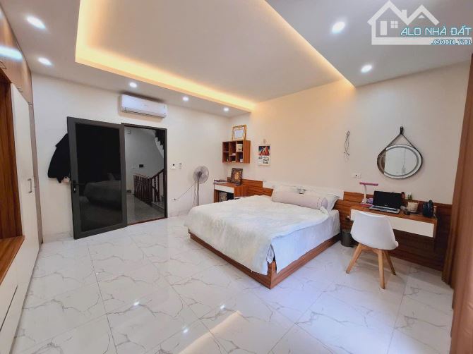 Chỉ nhỉnh 15 tỷ có nhà đẹp phân lô vỉa hè rộng Kiến Hưng, Hà Đông, dt 65m2, ở cực sướng - 4