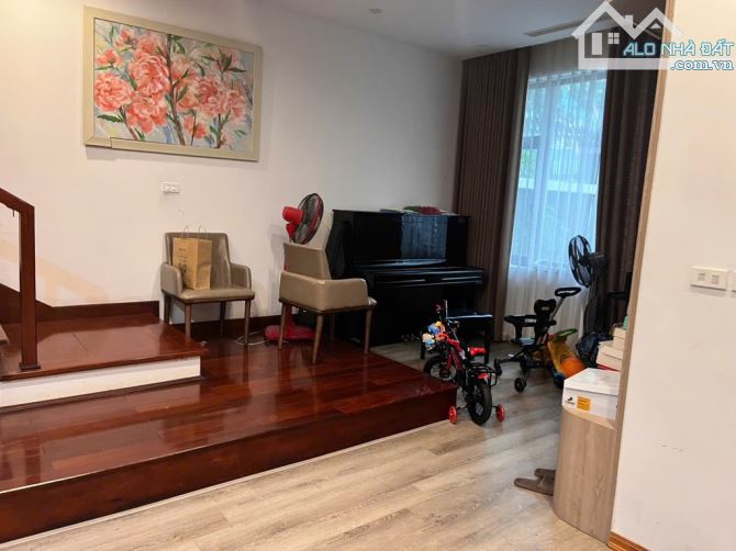 HIẾM - NHÀ LIỀN KỀ TRUNG KÍNH CẦU GIẤY 45M² x 5 TẦNG 14 TỶ - 4