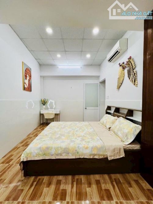 HẺM 5M - XE TẢI SÁT MẶT TIỀN - P14 - GÒ VẤP -HCM. NGAY CHUNG CƯ DREAM HOME. 43M - 4
