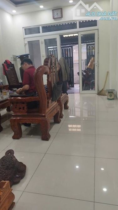 NHÀ 3 LẦU BTCT,HXH KẾ TÂN MỸ,P.TÂN THUẬN TÂY,QUẬN 7,DT 75M.8.5 TỶ - 4
