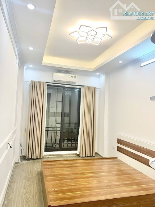 Ai đang làm việc khu vực Cầu giấy cần mua nhà tài chính 5 tỷ liên hệ em - 4