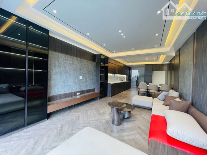 Bán nhà Bùi Xương Trạch, DT 50m2 x 7T, thang máy, lô góc, oto tránh, vị trí VIP, 15 tỷ 8 - 4