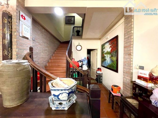 BÁN NHÀ Ngõ 267 Hoàng Hoa Thám, Ba Đình, DT 80m, 4 Tầng, MT 5,6m, 🧧Gia 19,8 tỷ - 4