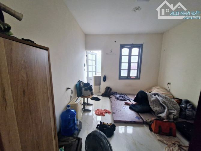 HIẾM – NHÀ DÂN XÂY – Ô TÔ ĐỖ CỬA – CHỈ 10M RA PHỐ – TRUNG TÂM ĐỐNG ĐA – GIÁ 5 TỶ - 4