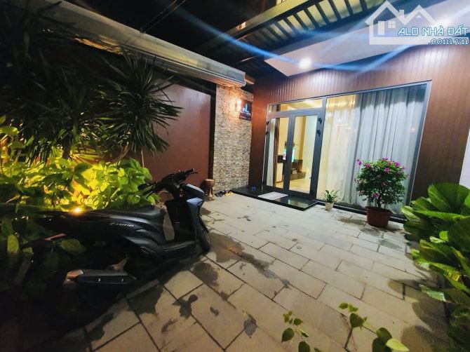 Bán Nhà Dương Thị Xuân Quý - 2 Tầng - Gần Biển Mỹ Khê - 102m2 - Thuê 20Trieu - 9Tỷ8. - 4