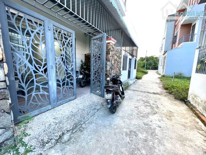 Nhà đẹp Vĩnh Trung, bán gấp  • Cần bán ngôi nhà tâm huyết gần Cầu Ông Bộ, Vĩnh Trung. - 4